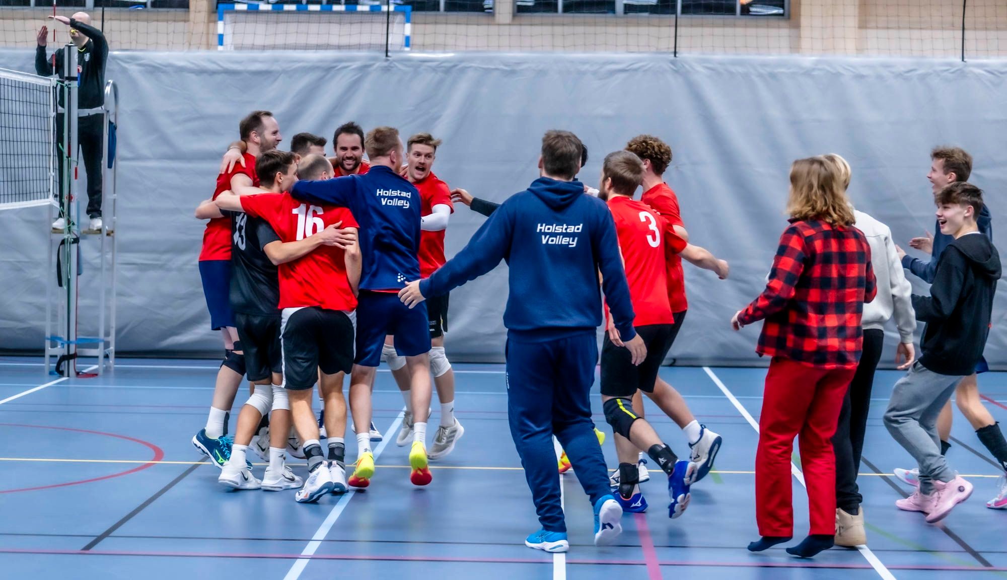 Holstad Volleyball